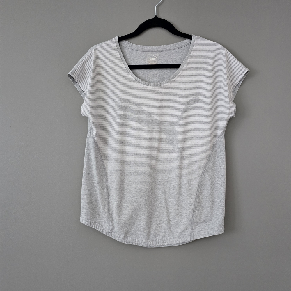 Size Medium. Puma Performance Heather Cat Tee.